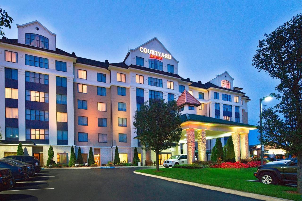 Courtyard Long Island Macarthur Airport Ронконкома Екстериор снимка